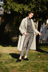 MAY BERNARDI Schwarze Hose mit klassischer Bügelfalte für Damen, made in Europe, fair, organic, eco-friendly - the wearness online-shop 