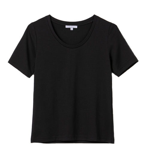 LIAPURE T-shirt mit gerundetem V-Ausschnitt in schwarz  für Damen, Damenoberteile, T-shirt, Knitwear, Homewear, Loungewear, Nachhaltige Damenmode, Nachhaltige und Faire Mode online - the wearness online-shop