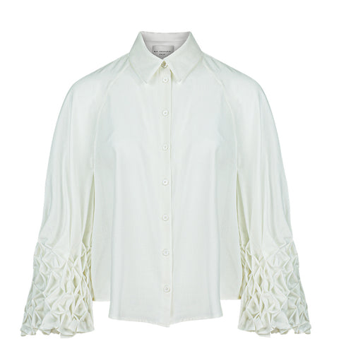 MAY BERNARDI Weiße Hemdbluse mit Smock Details für Damen, made in Europe, fair, organic, eco-friendly - the wearness online-shop
